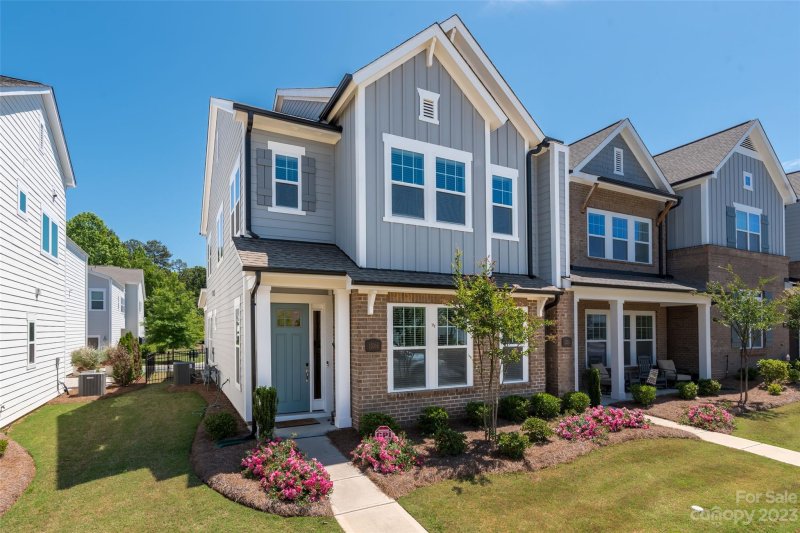 13016 Kornegy Drive