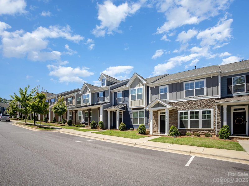 Property image 4 at 1124 Township Parkway, Belmont, NC 28012
