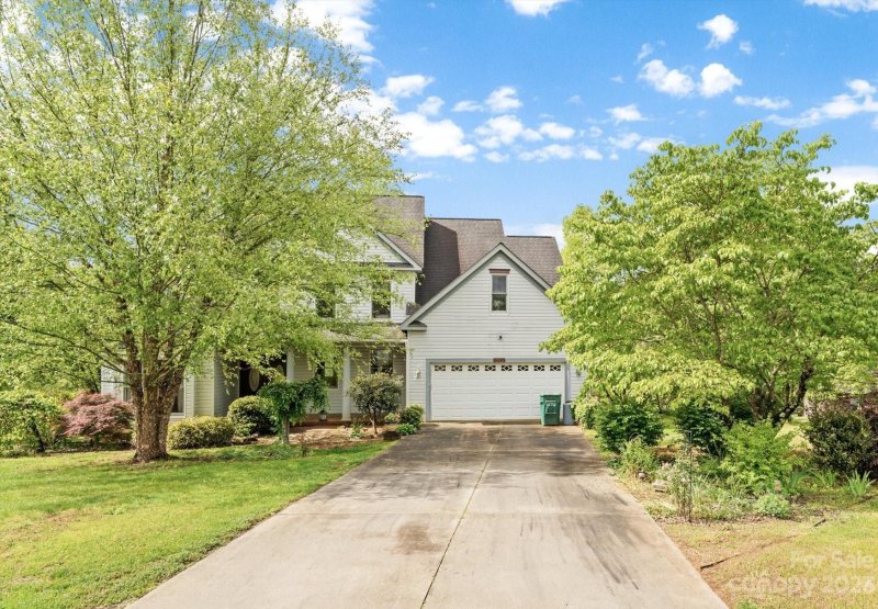 Property image 2 at 1773 Whitehall Court, Newton, NC 28658