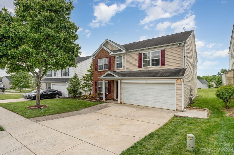 Property image 2 at 10510 Plantain Court, Charlotte, NC 28213