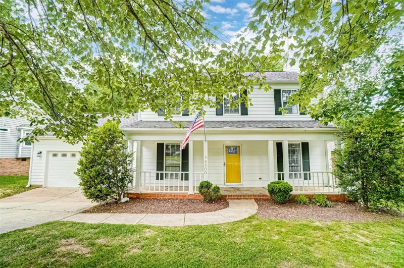 Property image 2 at 8300 David Lee Lane, Charlotte, NC 28227