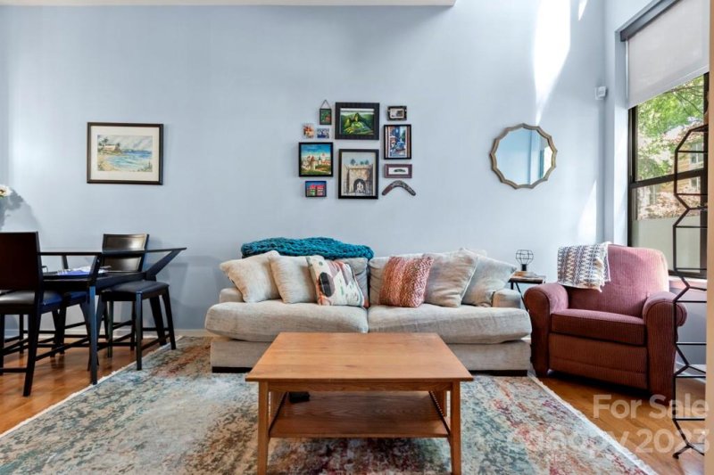 Property image 2 at 2125 Southend Drive, Charlotte, NC 28203