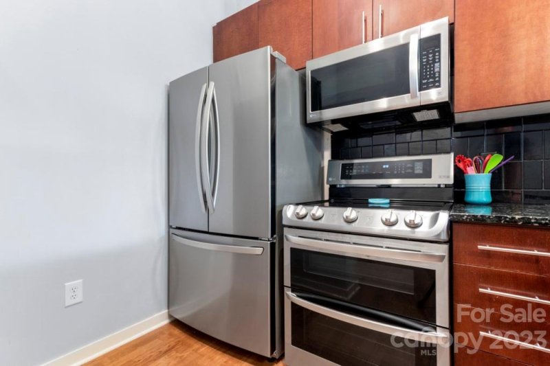 Property image 5 at 2125 Southend Drive, Charlotte, NC 28203