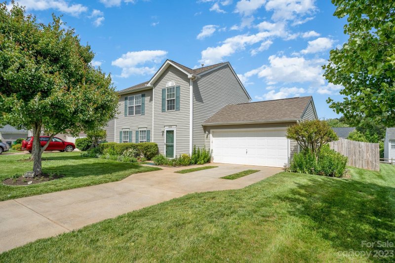 Property image 3 at 6535 Wedron Court, Charlotte, NC 28216