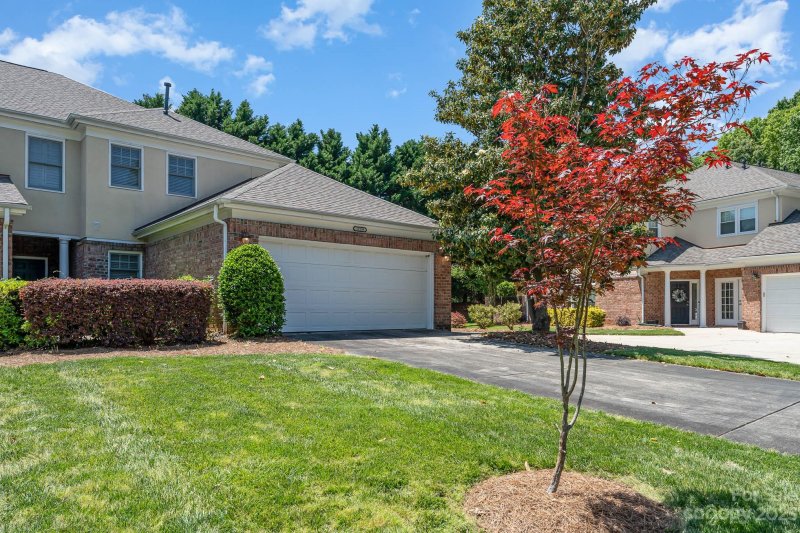 Property image 2 at 11239 Villa Trace Place, Charlotte, NC 28277