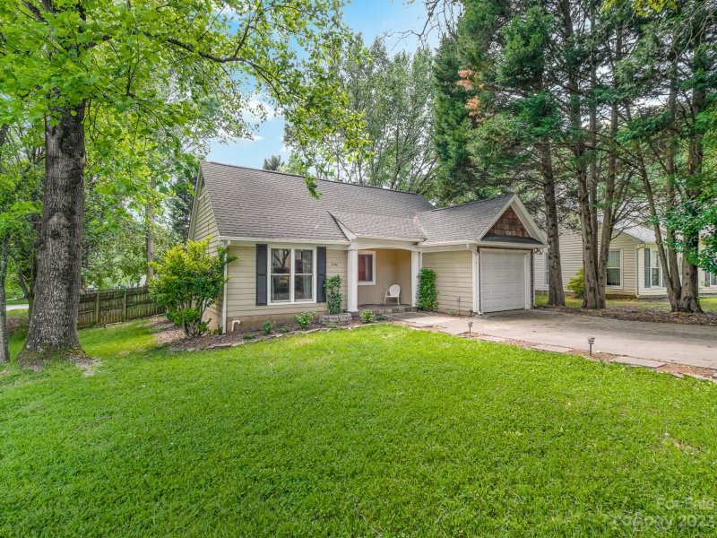 7942 Latchington Court