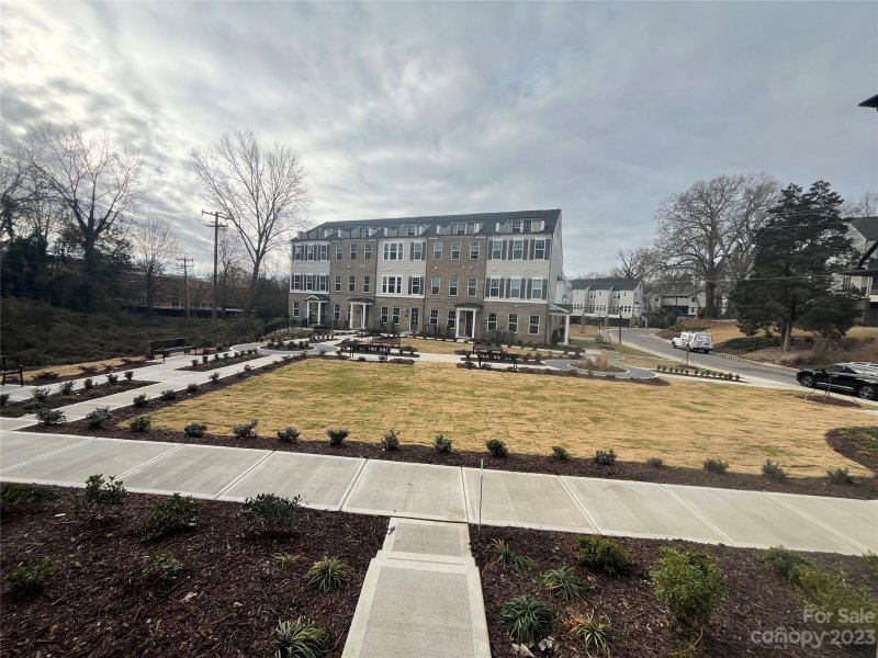 Property image 3 at 236 Emerson Avenue, Charlotte, NC 28204