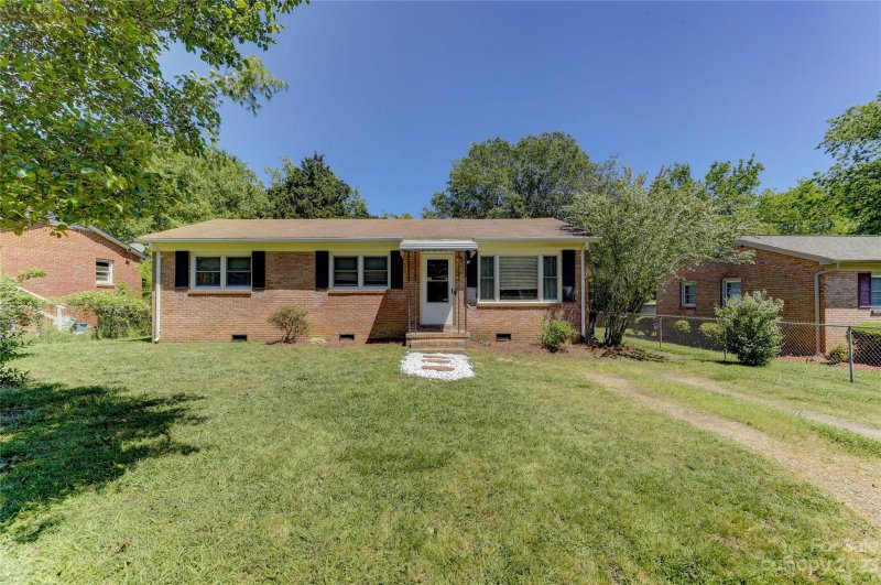 1743 King Drive