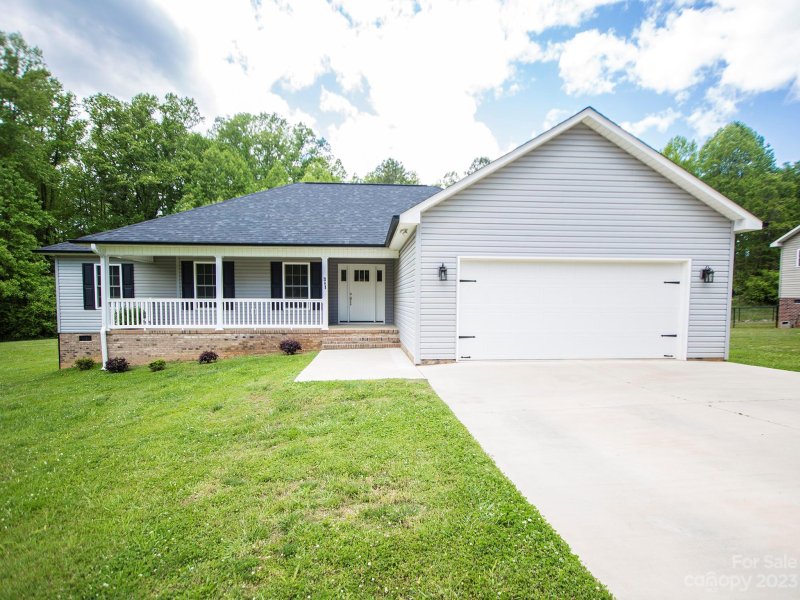 Property image 2 at 301 Delview Drive, Cherryville, NC 28021