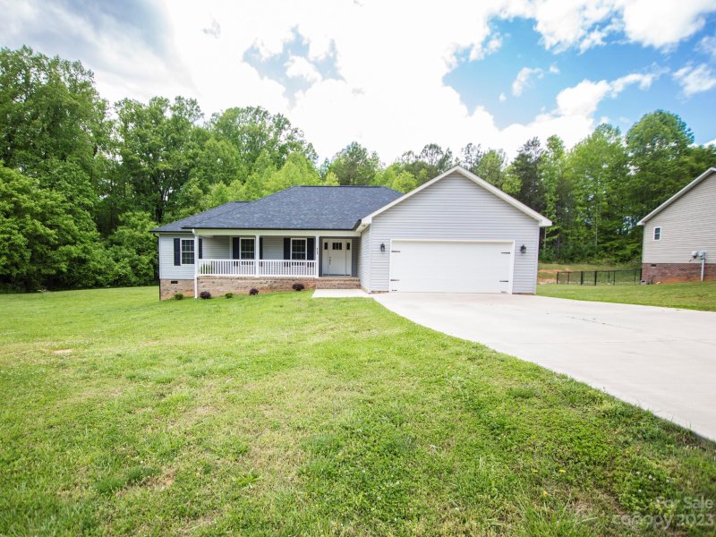 Property image 3 at 301 Delview Drive, Cherryville, NC 28021
