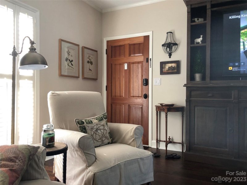 Property image 2 at 5935 Quail Hollow Road, Charlotte, NC 28210