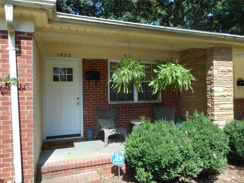 Property image 2 at 1823 Dearmon Drive, Charlotte, NC 28205