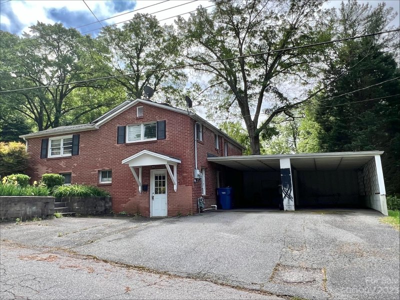 Property image 3 at 439 10th Street Drive, Hickory, NC 28601