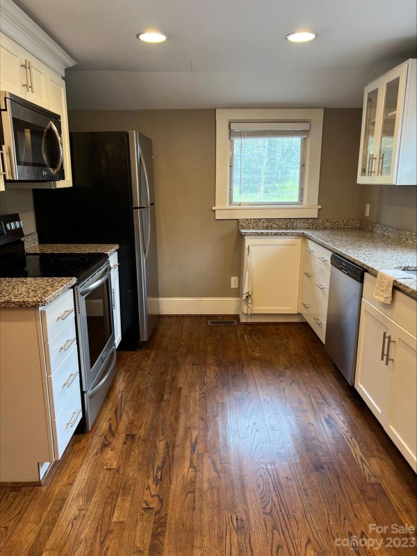 Property image 4 at 439 10th Street Drive, Hickory, NC 28601