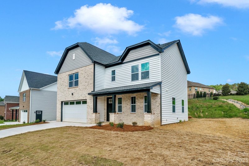 Property image 2 at 305 Pleasant Hill Drive, Concord, NC 28025