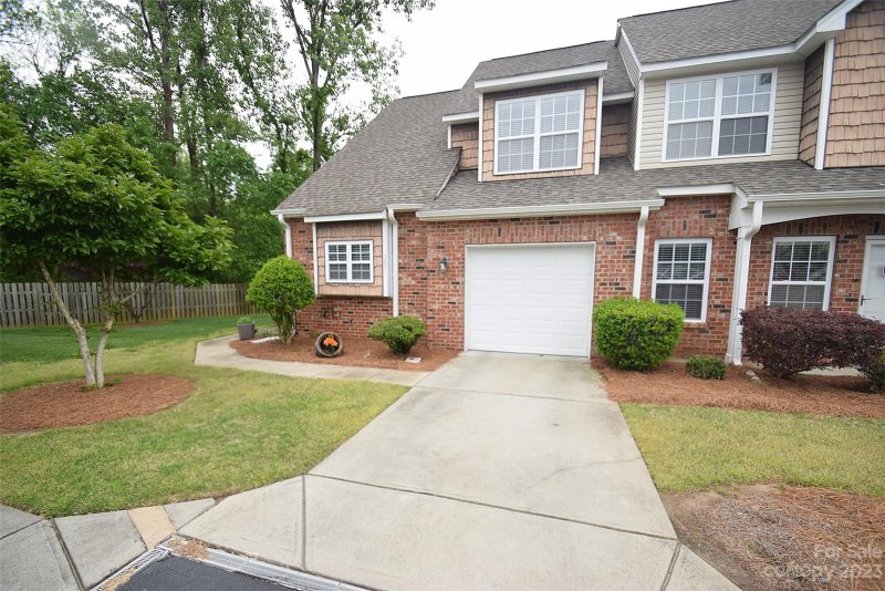 Property image 2 at 357 Valley Brook Lane, Concord, NC 28025