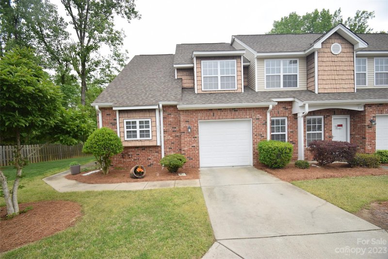 Property image 3 at 357 Valley Brook Lane, Concord, NC 28025