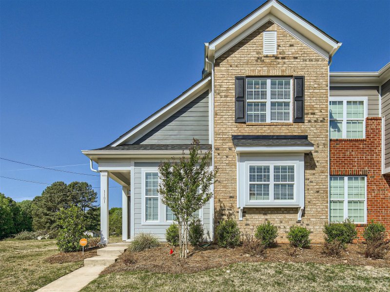 Property image 2 at 1101 Johns Walk Way, Belmont, NC 28012