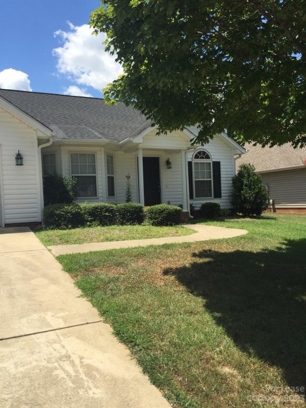 Property image 3 at 7430 Flodden Field Court, Charlotte, NC 28217