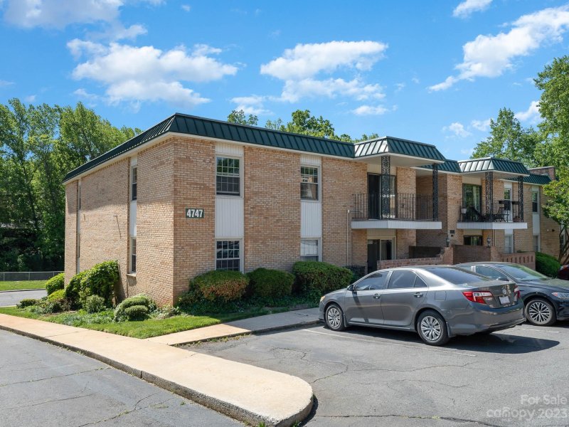 Property image 2 at 4747 Hedgemore Drive, Charlotte, NC 28209