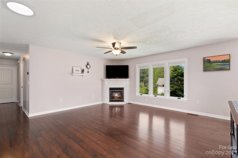 Property image 4 at 433 Foxfire Estates Circle, Waynesville, NC 28785