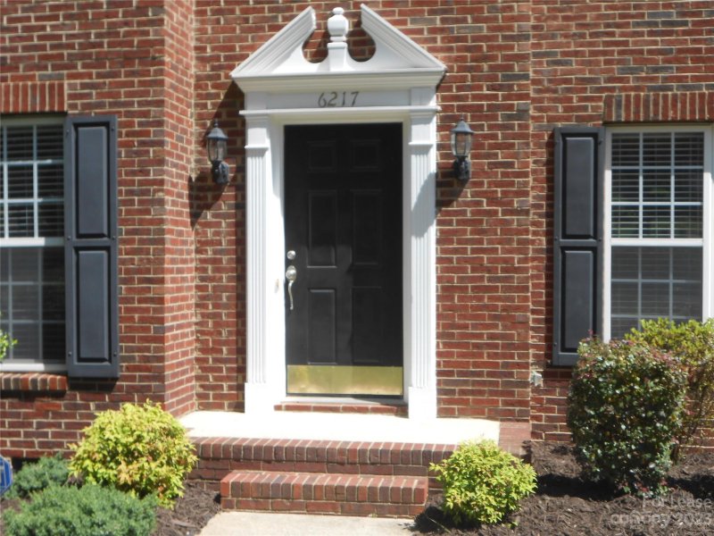 Property image 2 at 6217 Chavel Lane, Charlotte, NC 28269