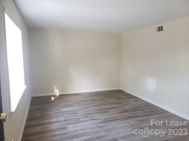 Property image 2 at 5808 Hunting Ridge Lane, Charlotte, NC 28212