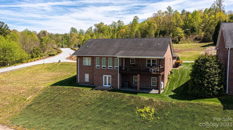 Property image 5 at 424 Huntington Woods Street, Lenoir, NC 28645