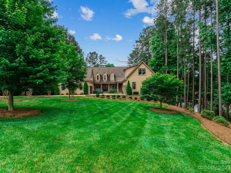 Property image 4 at 9227 Sherbourne Lane, Sherrills Ford, NC 28673