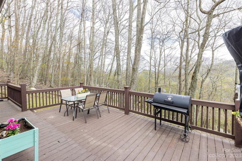 Property image 5 at 565 Mayapple Lane, Mars Hill, NC 28754