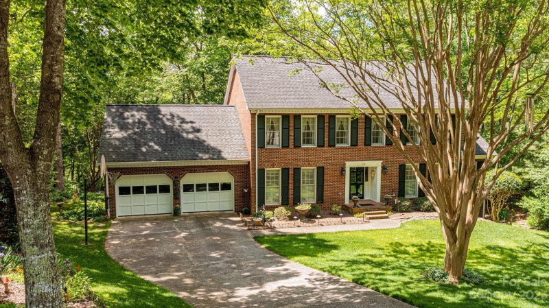 Property image 2 at 312 Lake Forest Drive, Taylorsville, NC 28681