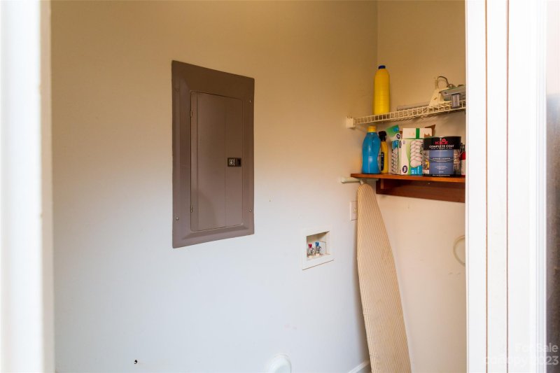 Property image 5 at 2000 Olde Eastwood Village Boulevard, Asheville, NC 28803