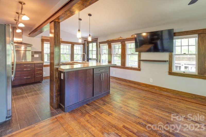 Property image 4 at 597 Tomahawk Avenue, Black Mountain, NC 28711