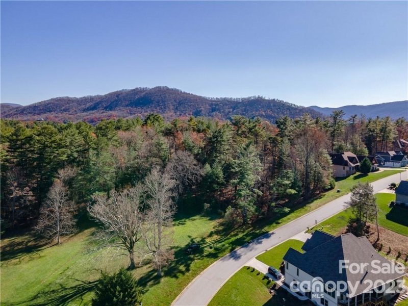 Property image 4 at 12 King Heights Drive, Fletcher, NC 28732