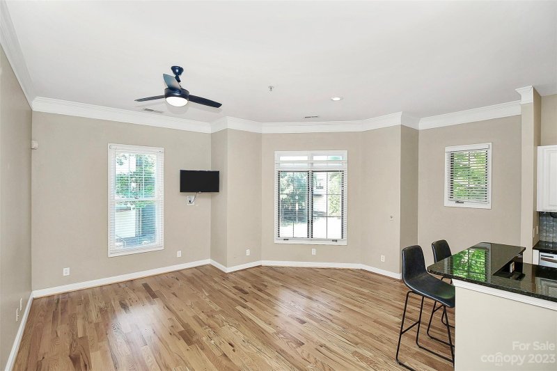 Property image 5 at 725 Garden District Drive, Charlotte, NC 28202