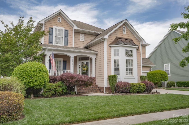 17011 Bridgeton Lane