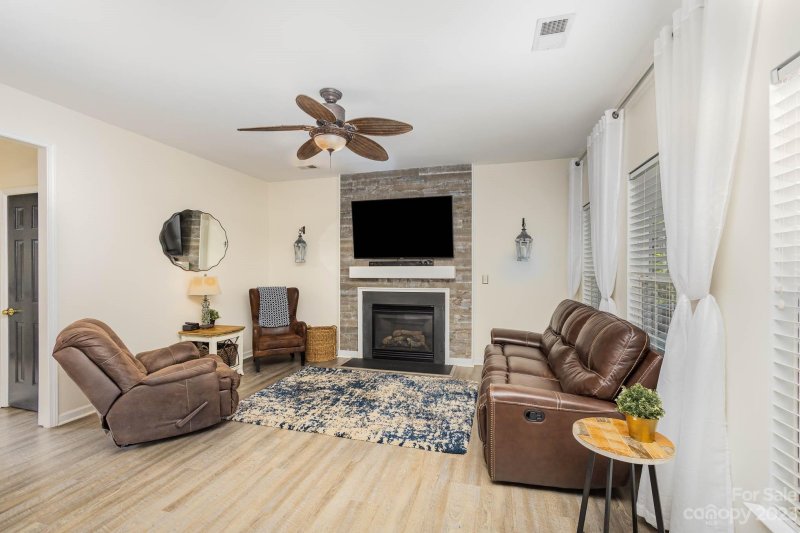 Property image 5 at 2379 Smith Cove Road, Denver, NC 28037