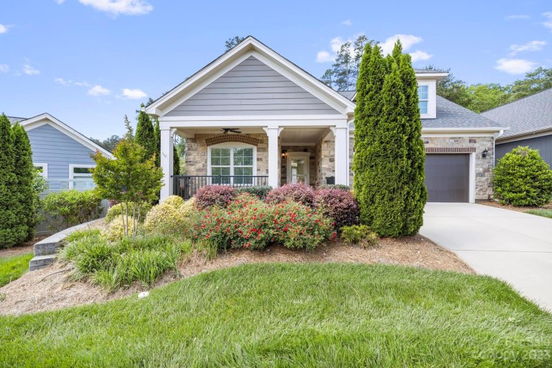 Property image 2 at 14909 Dewpoint Place, Huntersville, NC 28078