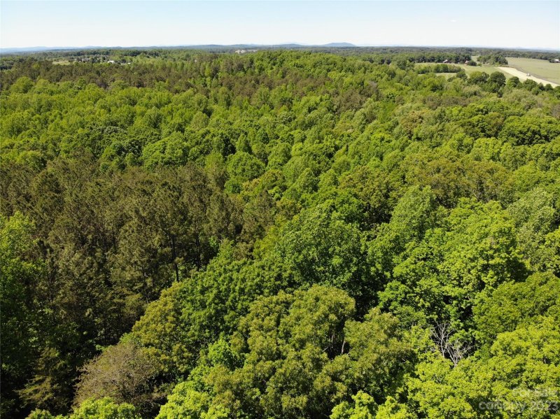 Property image 5 of 168 Rolling Road in Magna Vista, Lincolnton, NC 28092