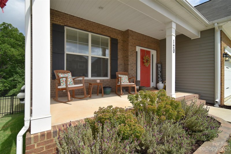 Property image 4 at 120 Lantern Acres Drive, Mooresville, NC 28115