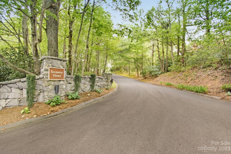 Property image 2 at 105 Toxaway Views Drive, Lake Toxaway, NC 28747