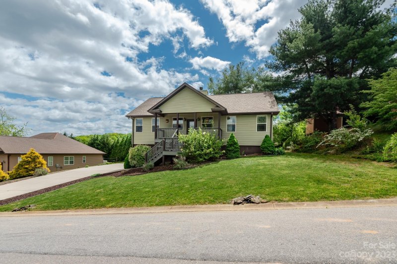 Property image 2 at 34 Azure Sage Way, Asheville, NC 28806