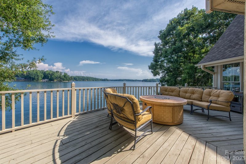 Property image 4 at 135 Winston Way Lane, Troutman, NC 28166