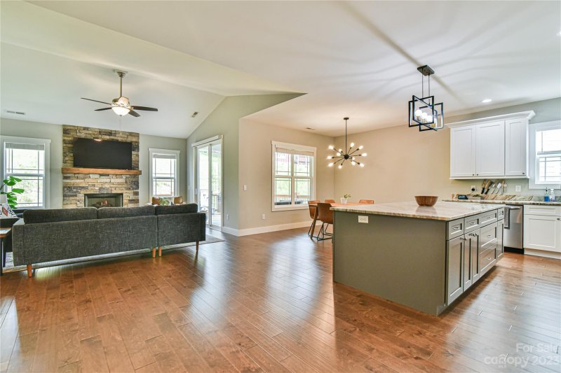 Property image 5 at 233 Leyland Circle, Hendersonville, NC 28792