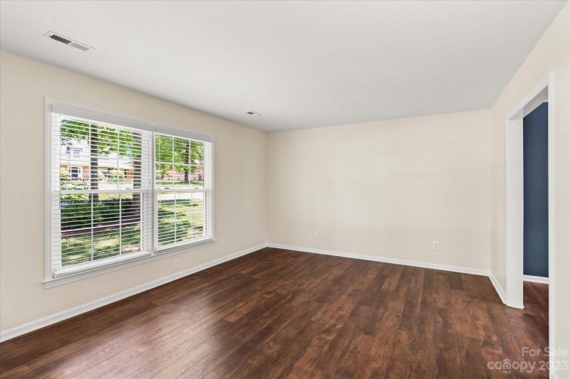 Property image 4 at 1184 18th Avenue, Hickory, NC 28601