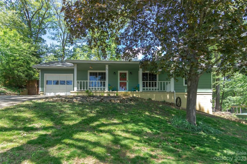 Property image 3 at 13 Woodfield Road, Arden, NC 28704