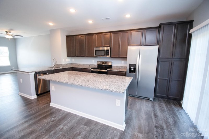 Property image 4 at 5524 John Mcdowell Place, Charlotte, NC 28217