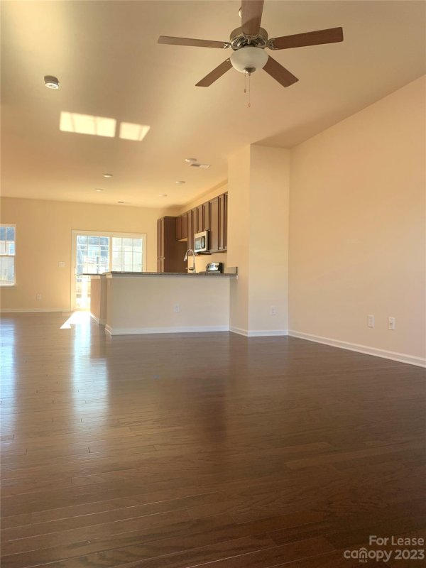 Property image 2 at 5005 Spring Arbor Lane, Charlotte, NC 28213