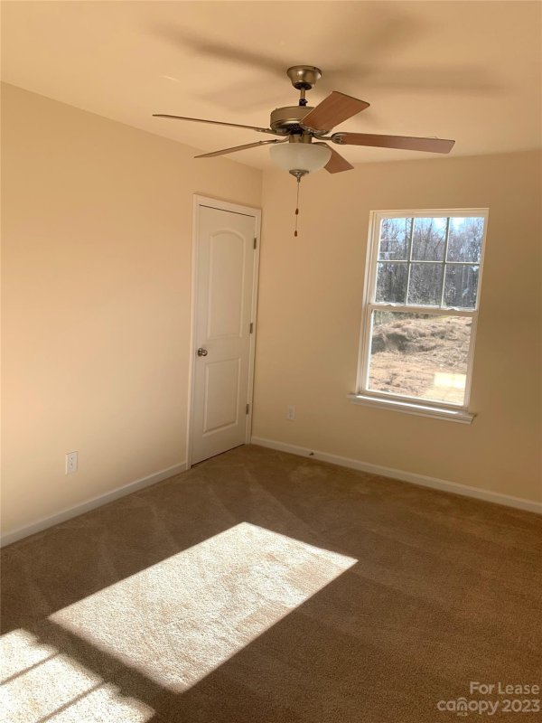 Property image 5 at 5005 Spring Arbor Lane, Charlotte, NC 28213