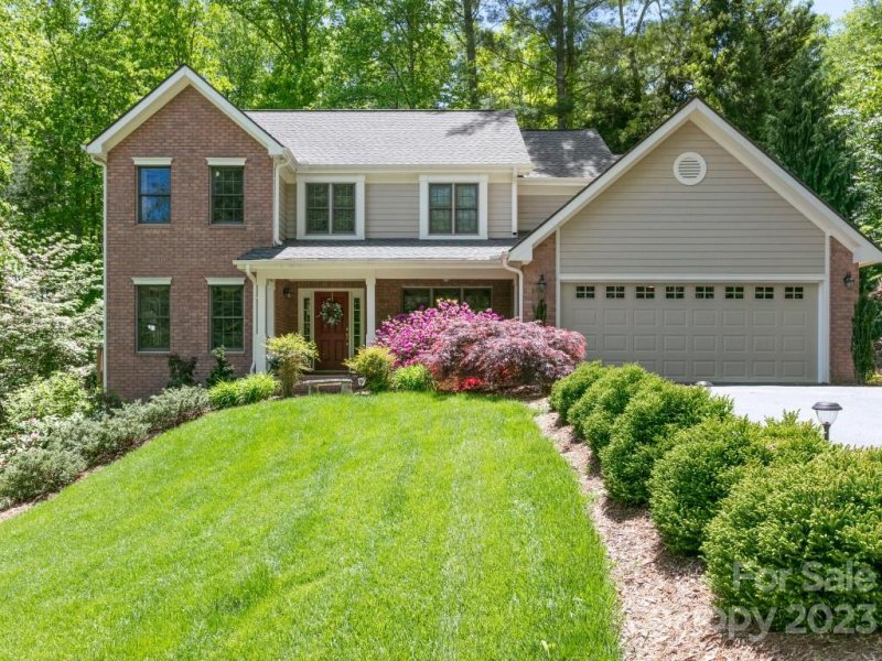 29 Weston Heights Drive